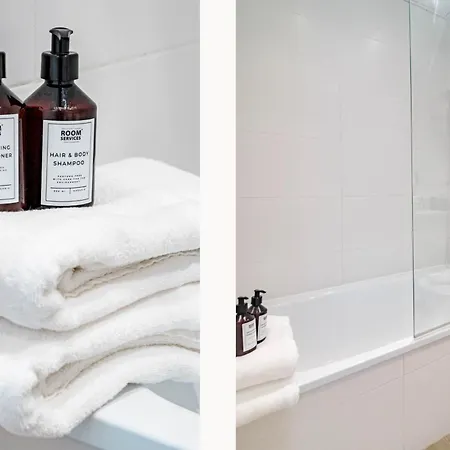 Jg5.1b - 3 Bedroom Flat With Gym Rooftop Pool *