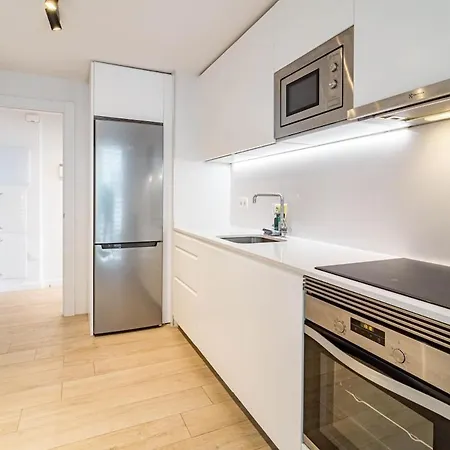 Jg5.1b - 3 Bedroom Flat With Gym Rooftop Pool Marbellac