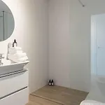 Апартаменты Jg5.1b - 3 Bedroom Flat With Gym Rooftop Pool *