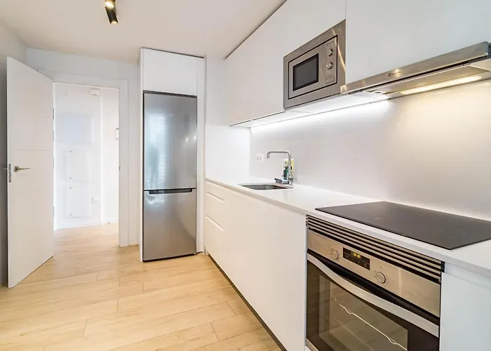 Jg5.1b - 3 Bedroom Flat With Gym Rooftop Pool マルベーリャ